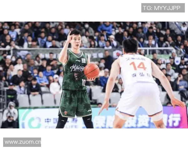 文班在下半场遭遇严防与犯规困扰仍拼出22分8板4助2帽展现实力